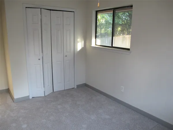 $2,095 | 4907 Richmond Avenue, Austin, TX 78745