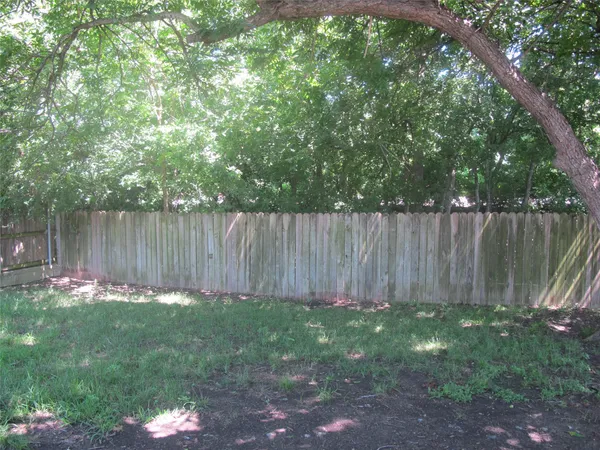 $2,095 | 4907 Richmond Avenue, Austin, TX 78745