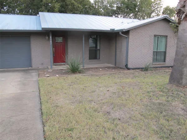 $2,095 | 4907 Richmond Avenue, Austin, TX 78745