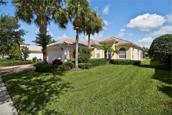 $749,900 | 7919 Valentina Court, Naples, FL 34114