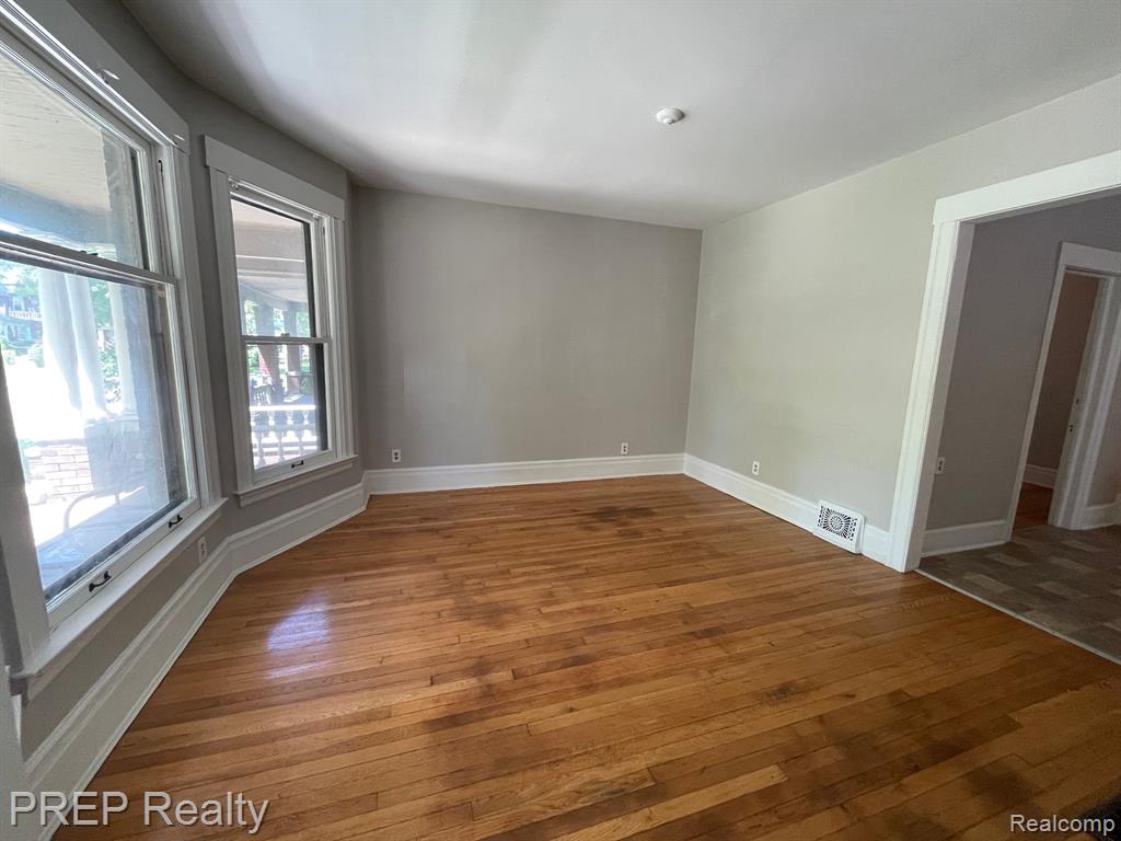 4858 Commonwealth Street, Unit FRONT Detroit, MI 48208 - Photo 3 of 9