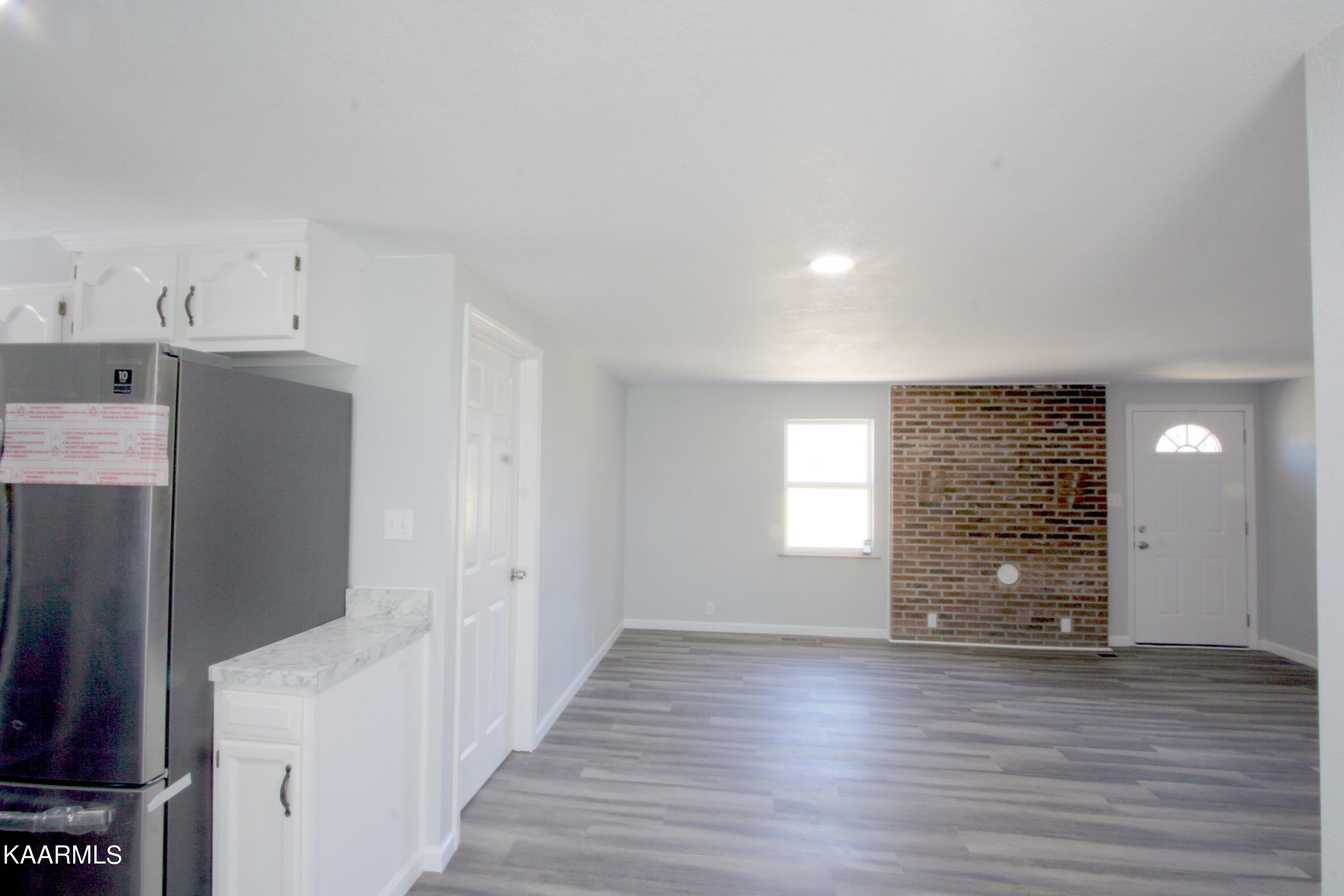 501 Wallace Road Luttrell, TN 37779 - Photo 13 of 38 Kitchen To Living Rm 21