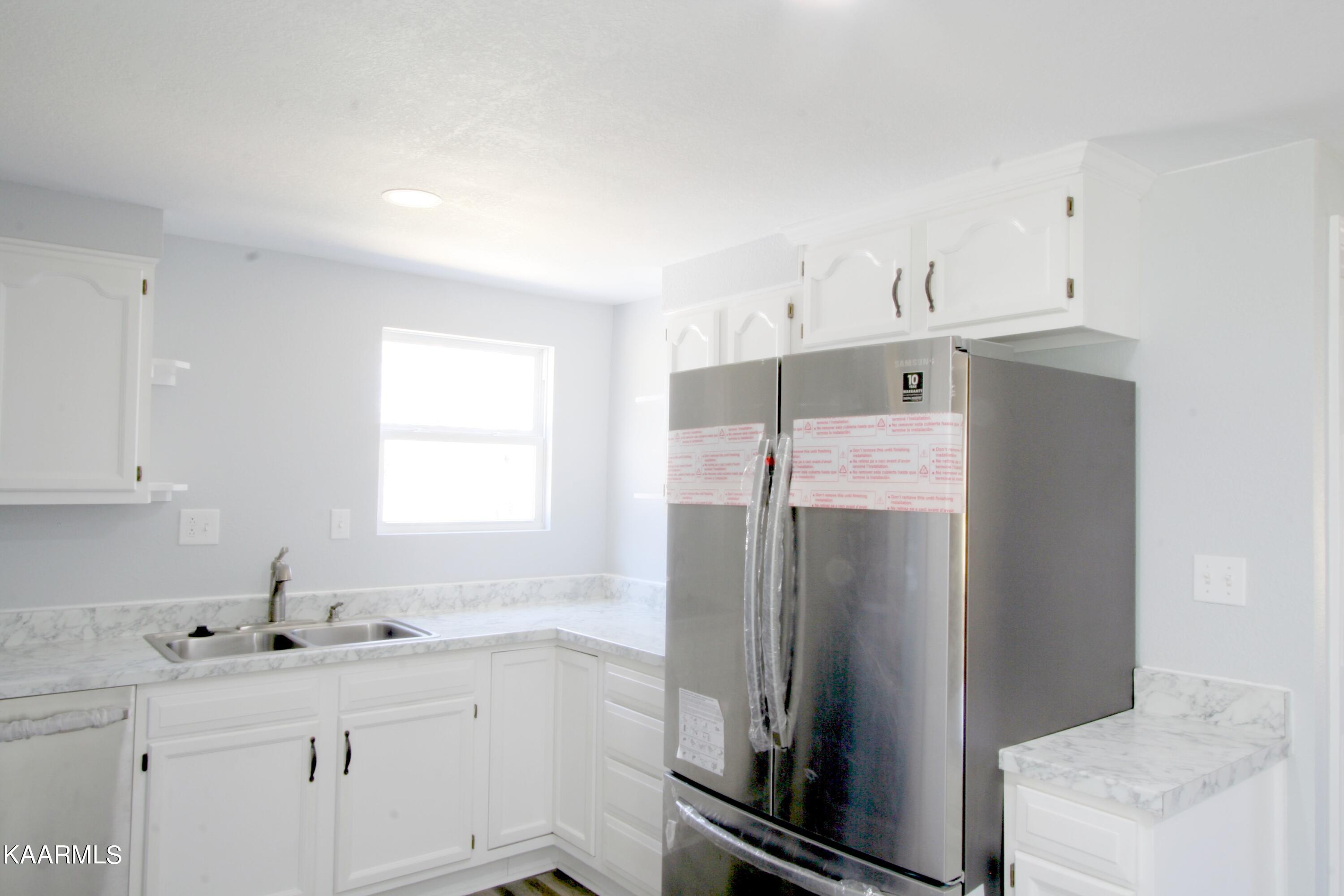 501 Wallace Road Luttrell, TN 37779 - Photo 9 of 38 Kitchen Cabinets 20