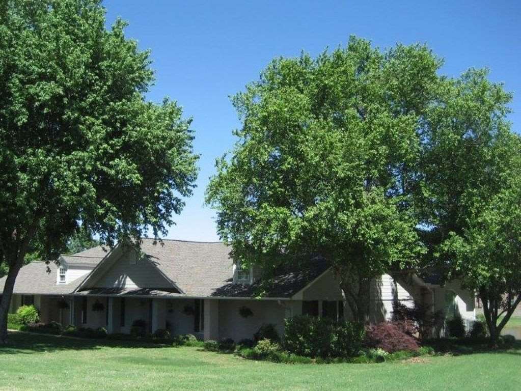 1506 North 9th Street Perry, OK 73077 - Photo 2 of 25 Gallery Image 2