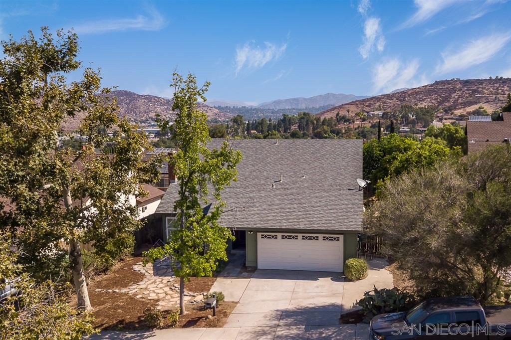 11030 Crystal Springs Road Santee, CA 92071 - Photo 3 of 24