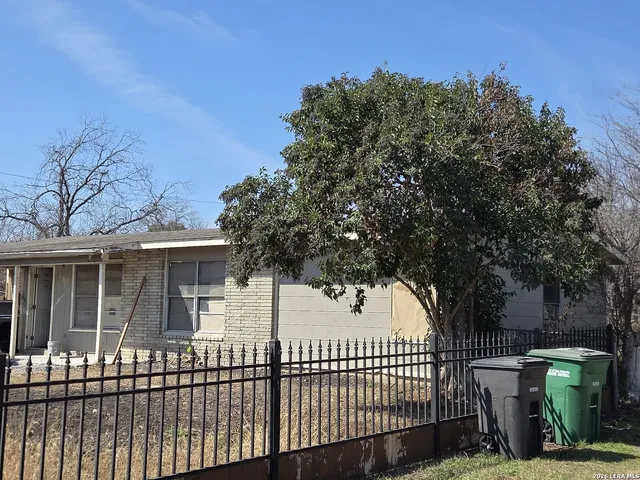 $1,650 | 151 Knollwood Drive, San Antonio, TX 78227