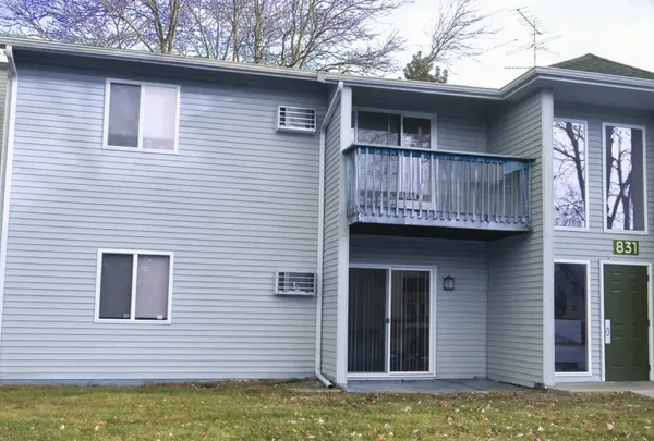 a view of a house with porch