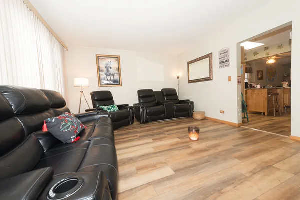 $559,000 | 3916 North Pontiac Avenue, Chicago, IL 60634