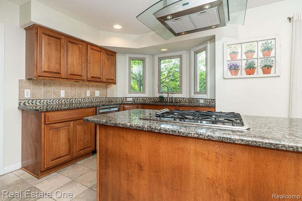 1771 Quincy Drive Rochester Hills, MI 48306 - Photo 9 of 30