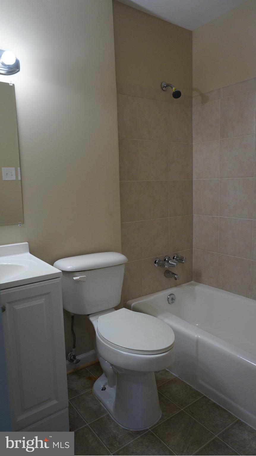 2952 Seminole Road Woodbridge, VA 22192 - Photo 17 of 24 Bath