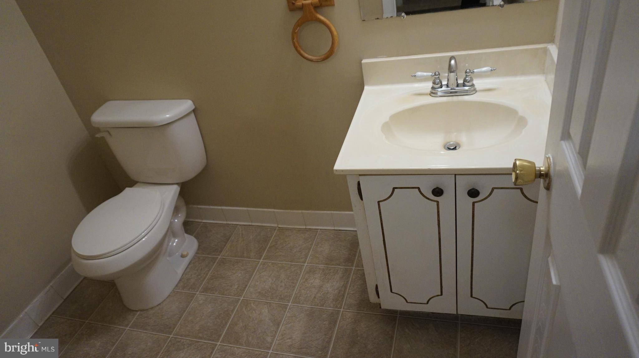 2952 Seminole Road Woodbridge, VA 22192 - Photo 22 of 24 Bath