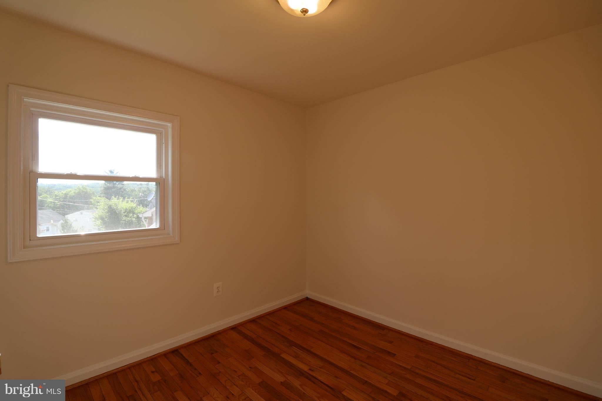 12301 Charles Road Silver Spring, MD 20906 - Photo 12 of 29 Bedroom