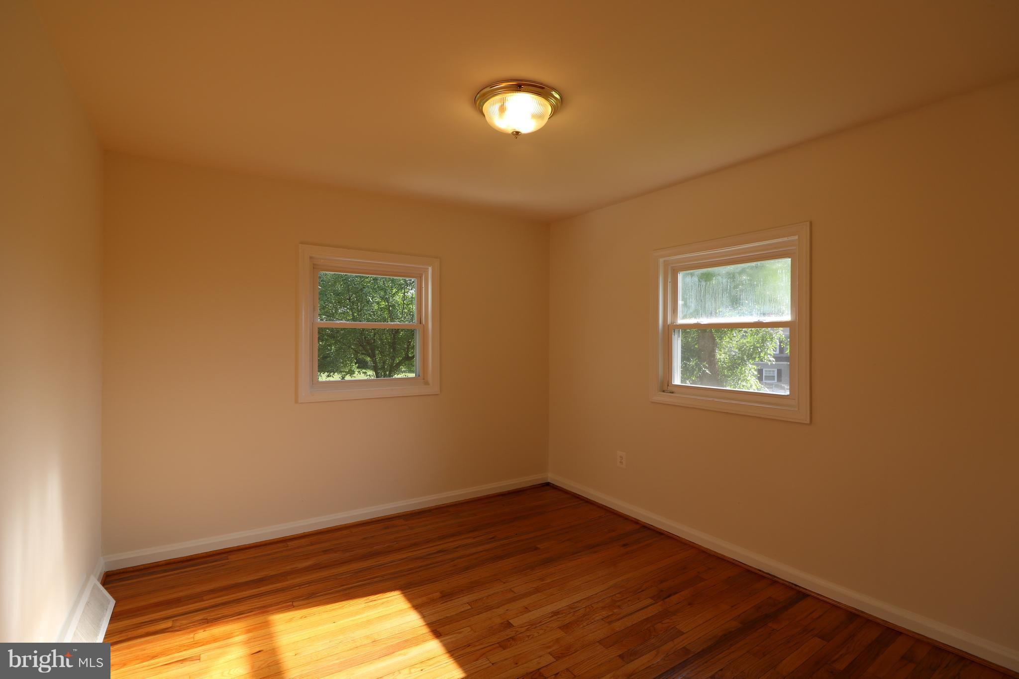 12301 Charles Road Silver Spring, MD 20906 - Photo 15 of 29 Bedroom