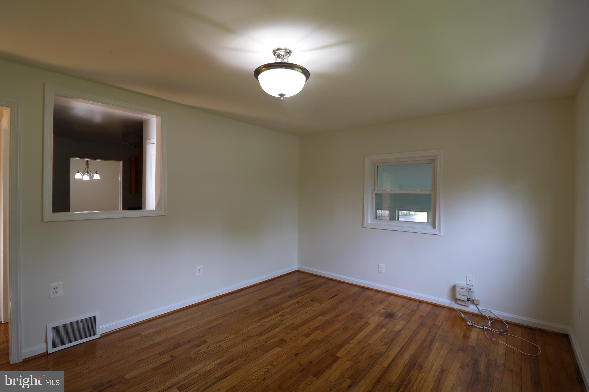 12301 Charles Road Silver Spring, MD 20906 - Photo 9 of 29 Living Room