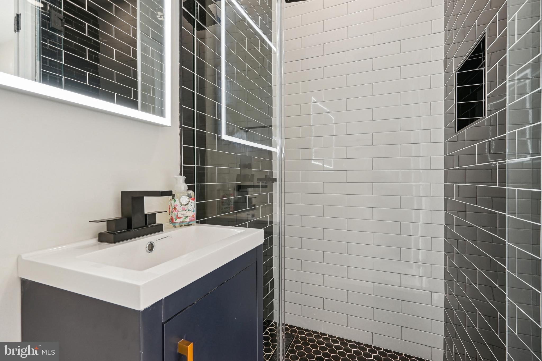 1307 Longfellow Street Northwest, Unit 8 Washington, DC 20011 - Photo 21 of 25