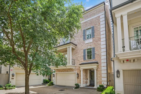 $1,649,000 | 2413 Mimosa Drive, Houston, TX 77019