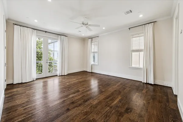 $1,649,000 | 2413 Mimosa Drive, Houston, TX 77019
