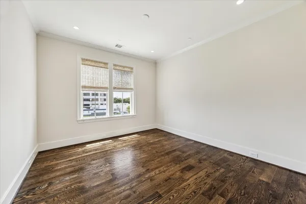 $1,649,000 | 2413 Mimosa Drive, Houston, TX 77019