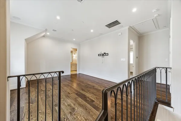 $1,649,000 | 2413 Mimosa Drive, Houston, TX 77019