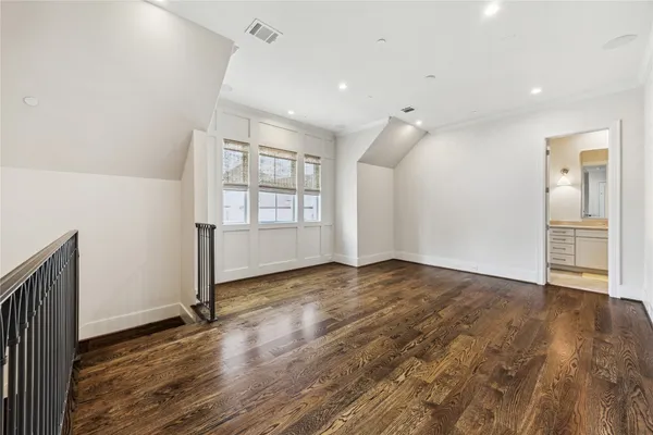 $1,649,000 | 2413 Mimosa Drive, Houston, TX 77019