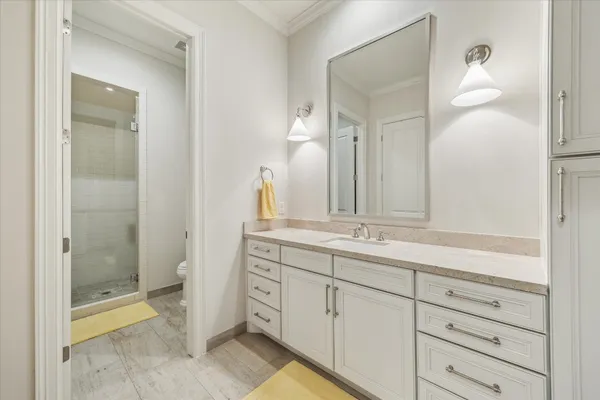 $1,649,000 | 2413 Mimosa Drive, Houston, TX 77019