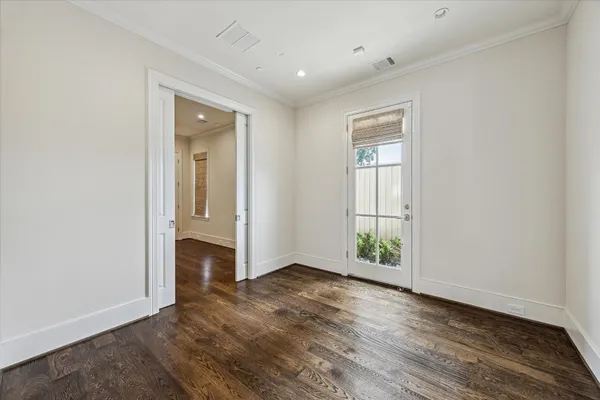 $1,649,000 | 2413 Mimosa Drive, Houston, TX 77019