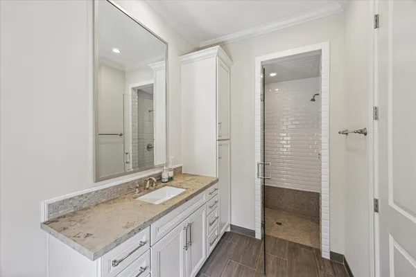 $1,649,000 | 2413 Mimosa Drive, Houston, TX 77019