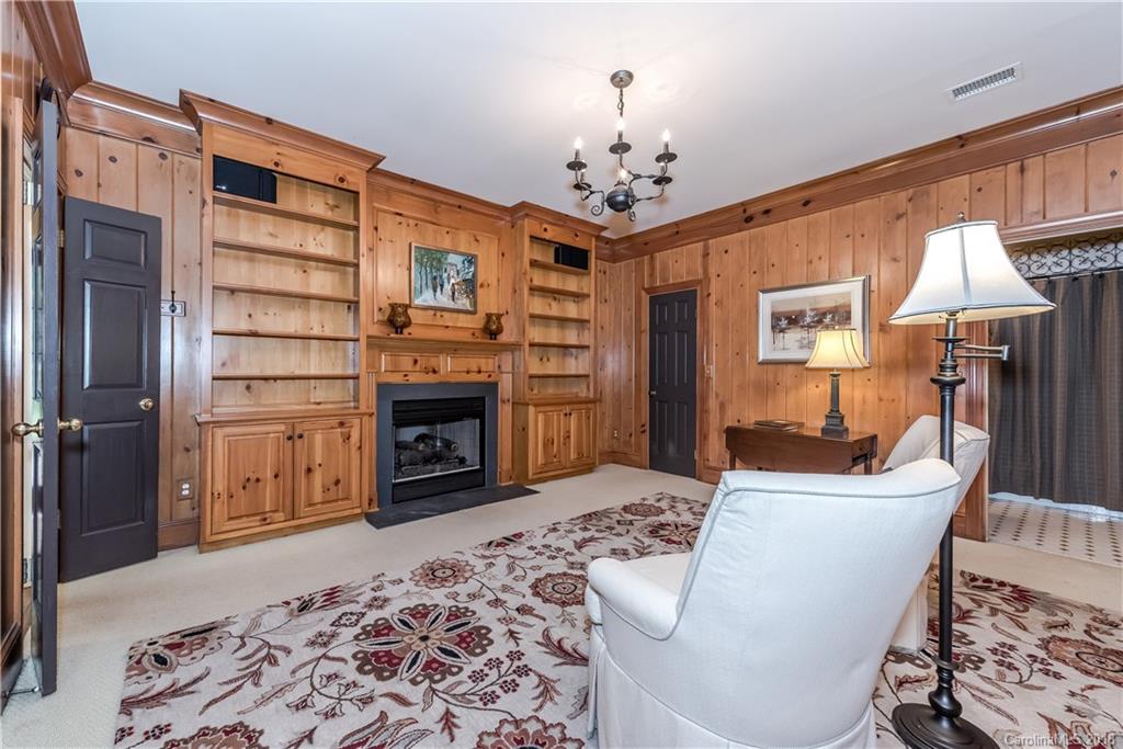 4100 Foxcroft Road Charlotte, NC 28211 - Photo 19 of 36 Gallery Image 19
