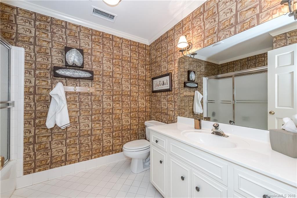 4100 Foxcroft Road Charlotte, NC 28211 - Photo 25 of 36 Gallery Image 25