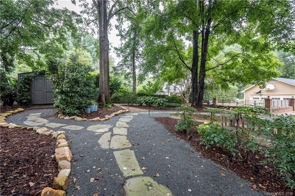 4100 Foxcroft Road Charlotte, NC 28211 - Photo 33 of 36 Gallery Image 33