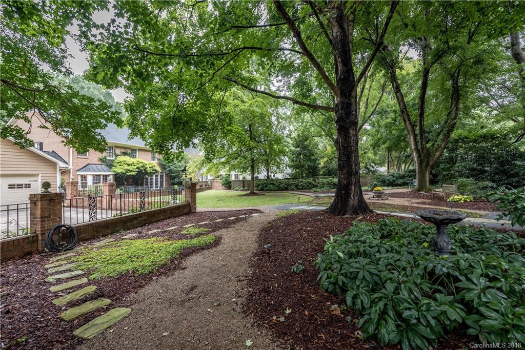 4100 Foxcroft Road Charlotte, NC 28211 - Photo 35 of 36 Gallery Image 35