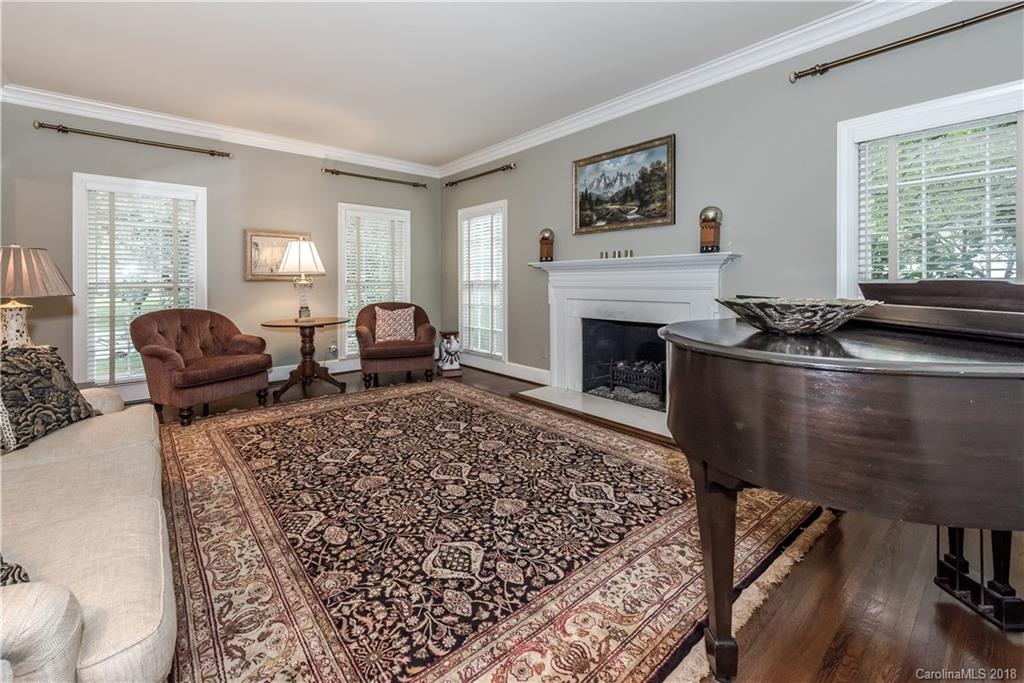 4100 Foxcroft Road Charlotte, NC 28211 - Photo 8 of 36 Gallery Image 8
