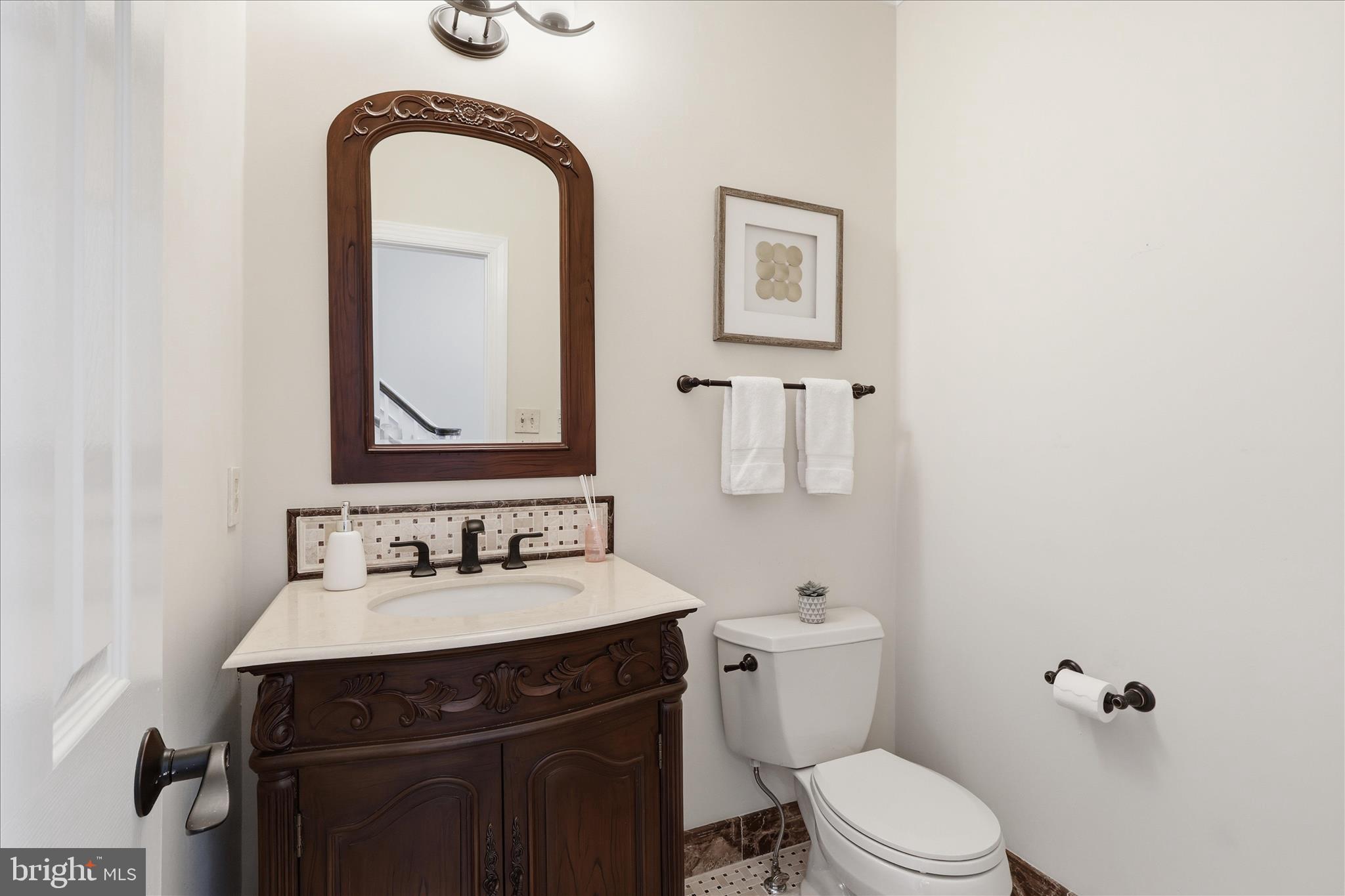 5014 Glen Park Road Annandale, VA 22003 - Photo 22 of 80 Main Level half bath