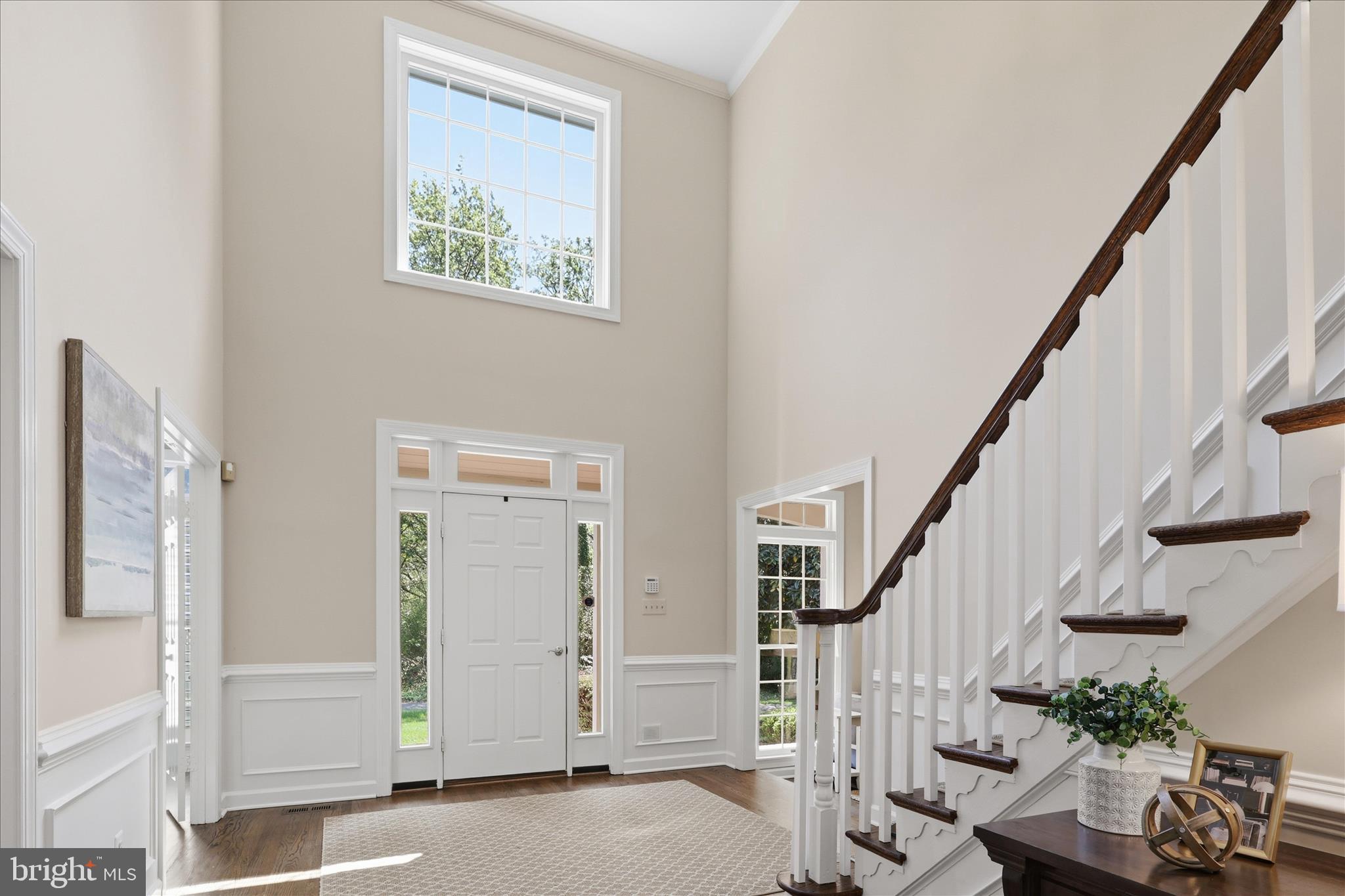 5014 Glen Park Road Annandale, VA 22003 - Photo 23 of 80 Foyer w/ grand staircase-natural light flows in