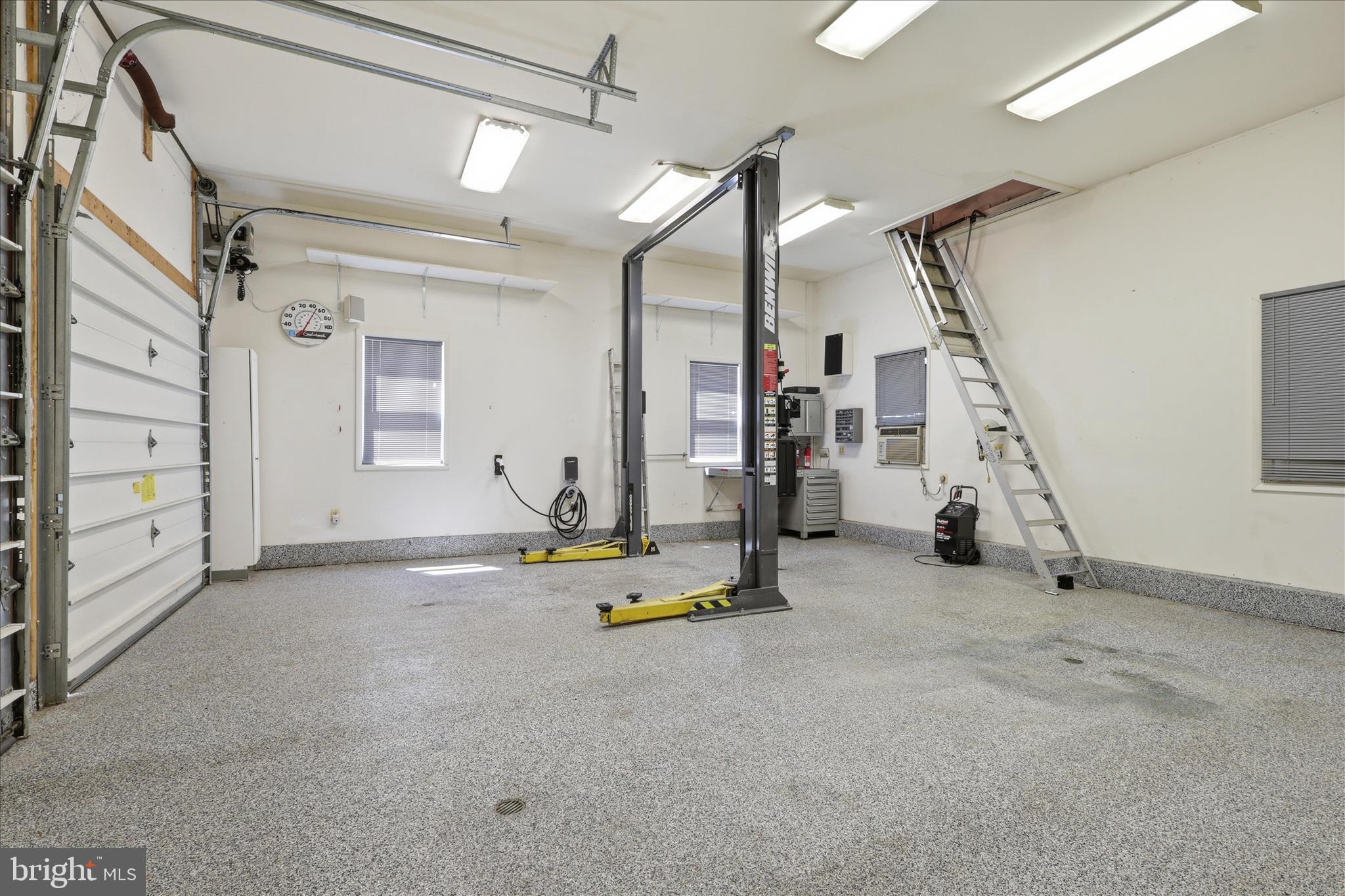 5014 Glen Park Road Annandale, VA 22003 - Photo 48 of 80 2nd Garage w/ lift, EV charger & more!