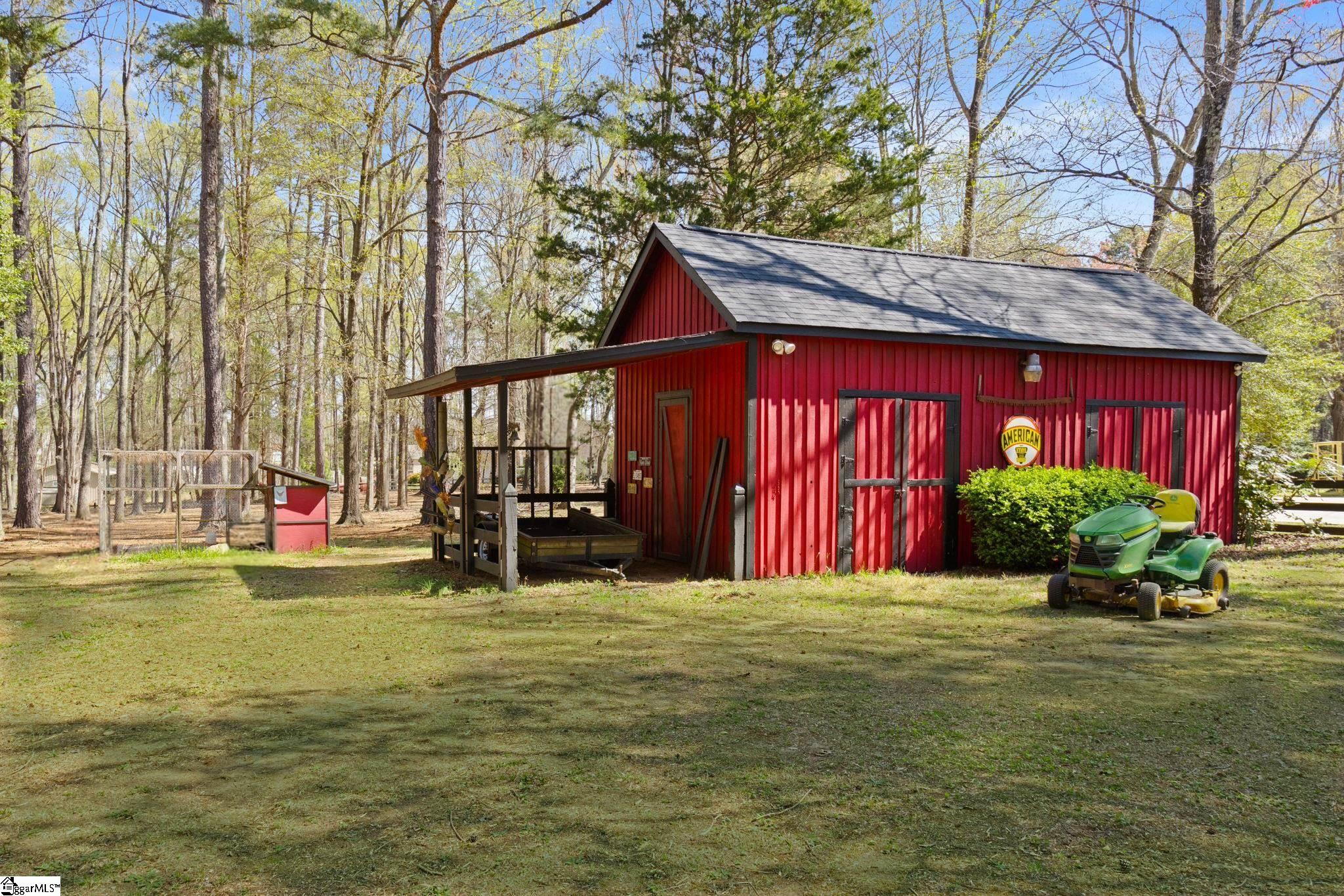 208 Holland Road Simpsonville, SC 29681 - Photo 6 of 50