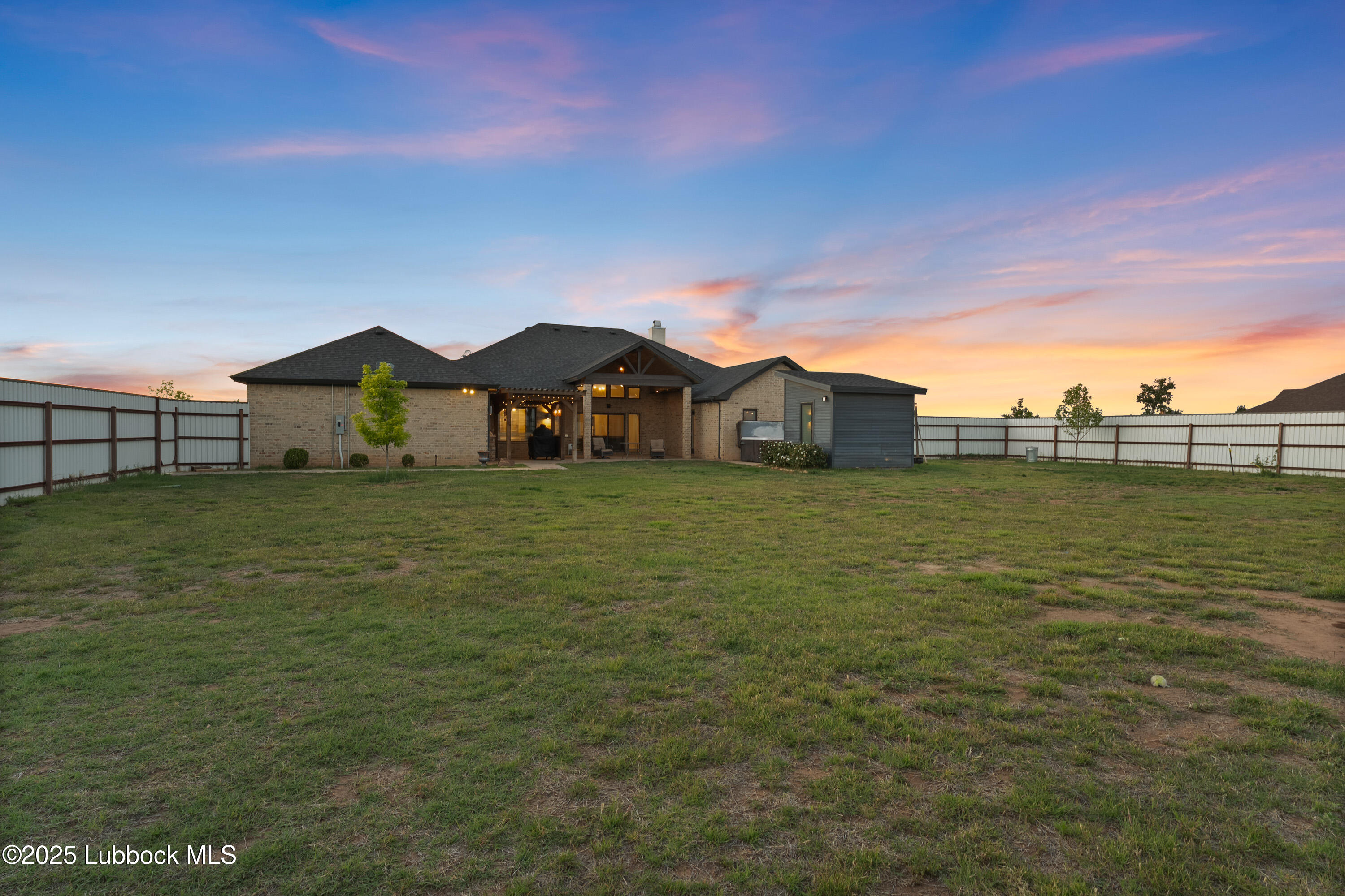 5125 County Road 7930 Lubbock, TX 79424 - Photo 47 of 75 a house view with a garden space