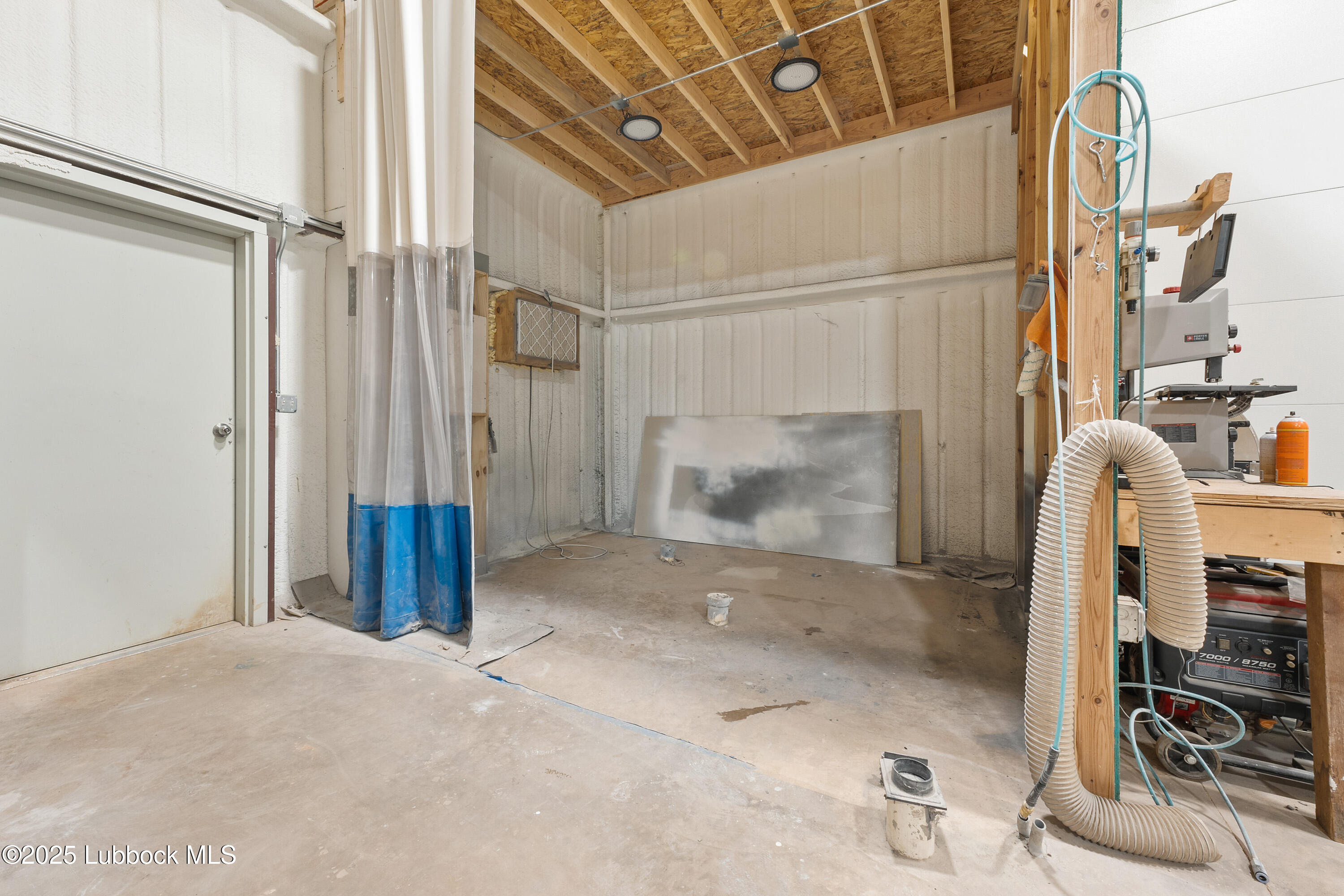 5125 County Road 7930 Lubbock, TX 79424 - Photo 62 of 75 a view of small space