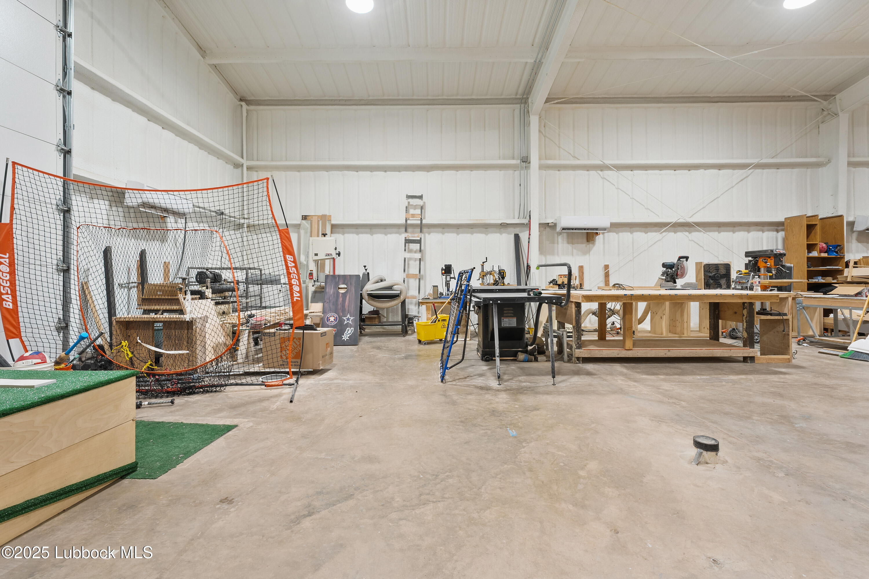 5125 County Road 7930 Lubbock, TX 79424 - Photo 63 of 75 a view of a room with gym equipment