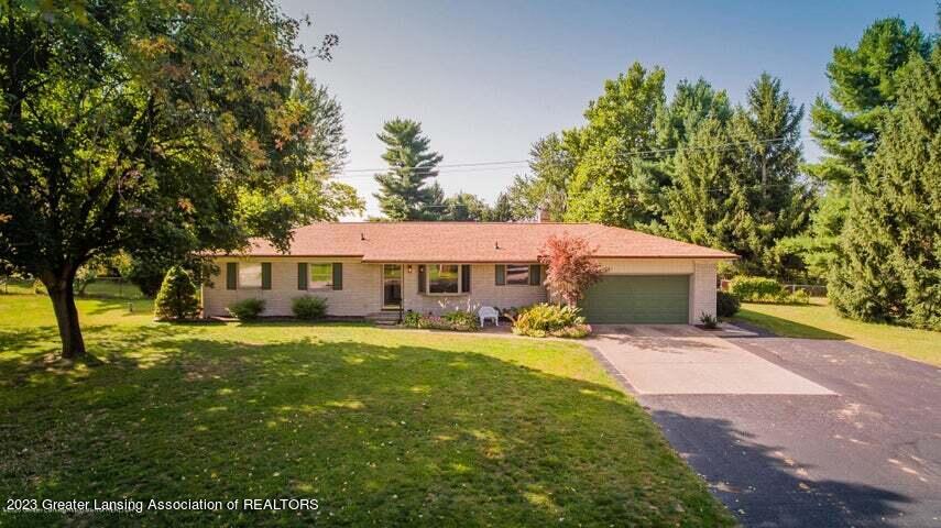 703 Piper Road Haslett, MI 48840 - Photo 3 of 50 piper pic