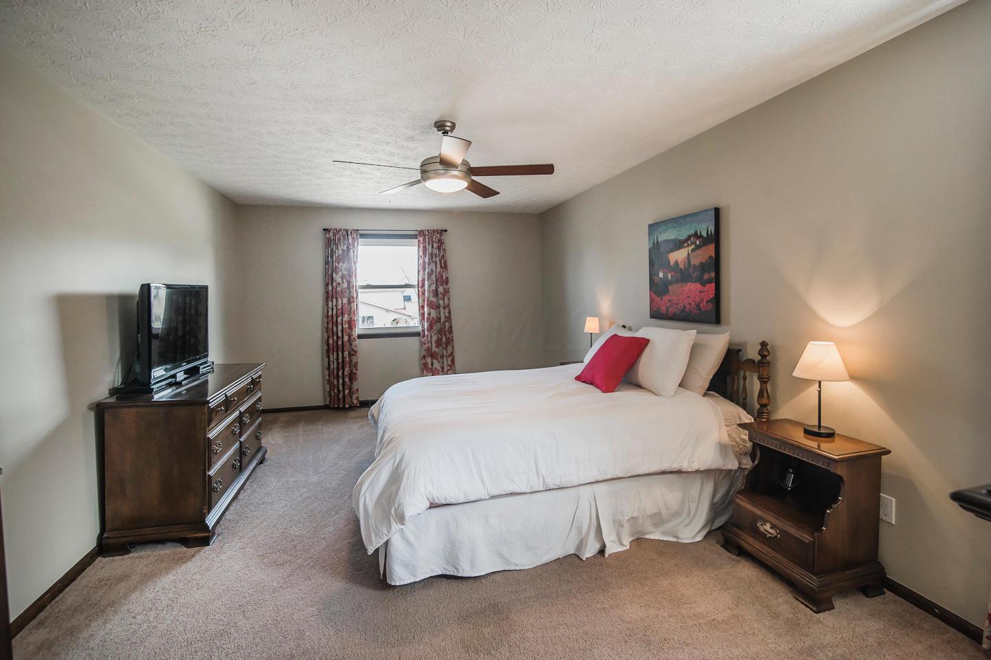 5475 Cedarbush Road Columbus, OH 43229 - Photo 18 of 35 Gallery Image 18