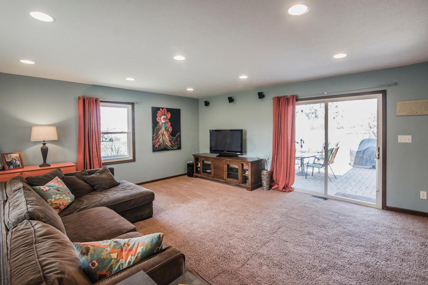 5475 Cedarbush Road Columbus, OH 43229 - Photo 7 of 35 Gallery Image 7