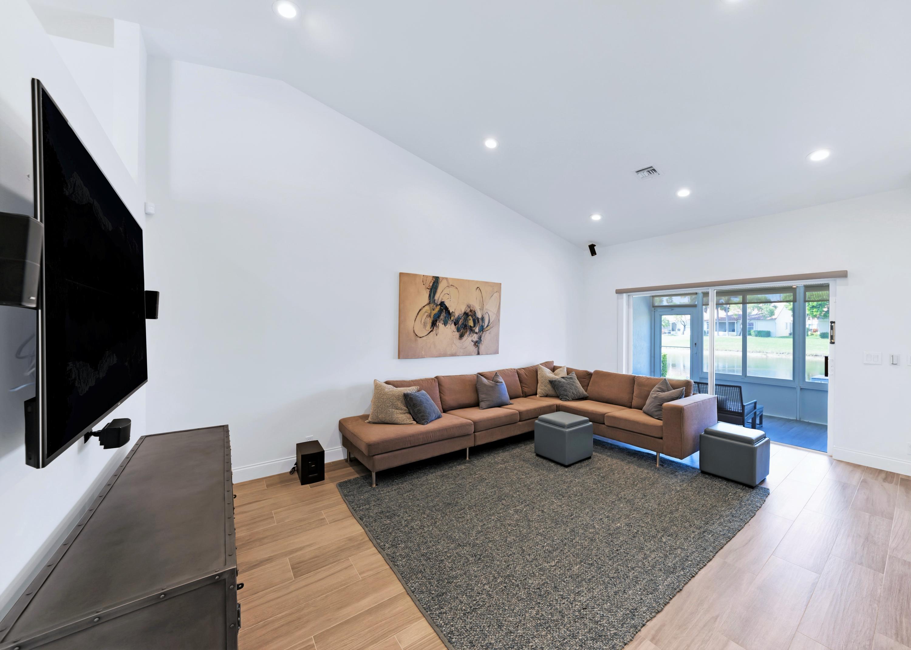 6071 Caladium Road Delray Beach, FL 33484 - Photo 13 of 36 4 Living Room 6071 Caladium