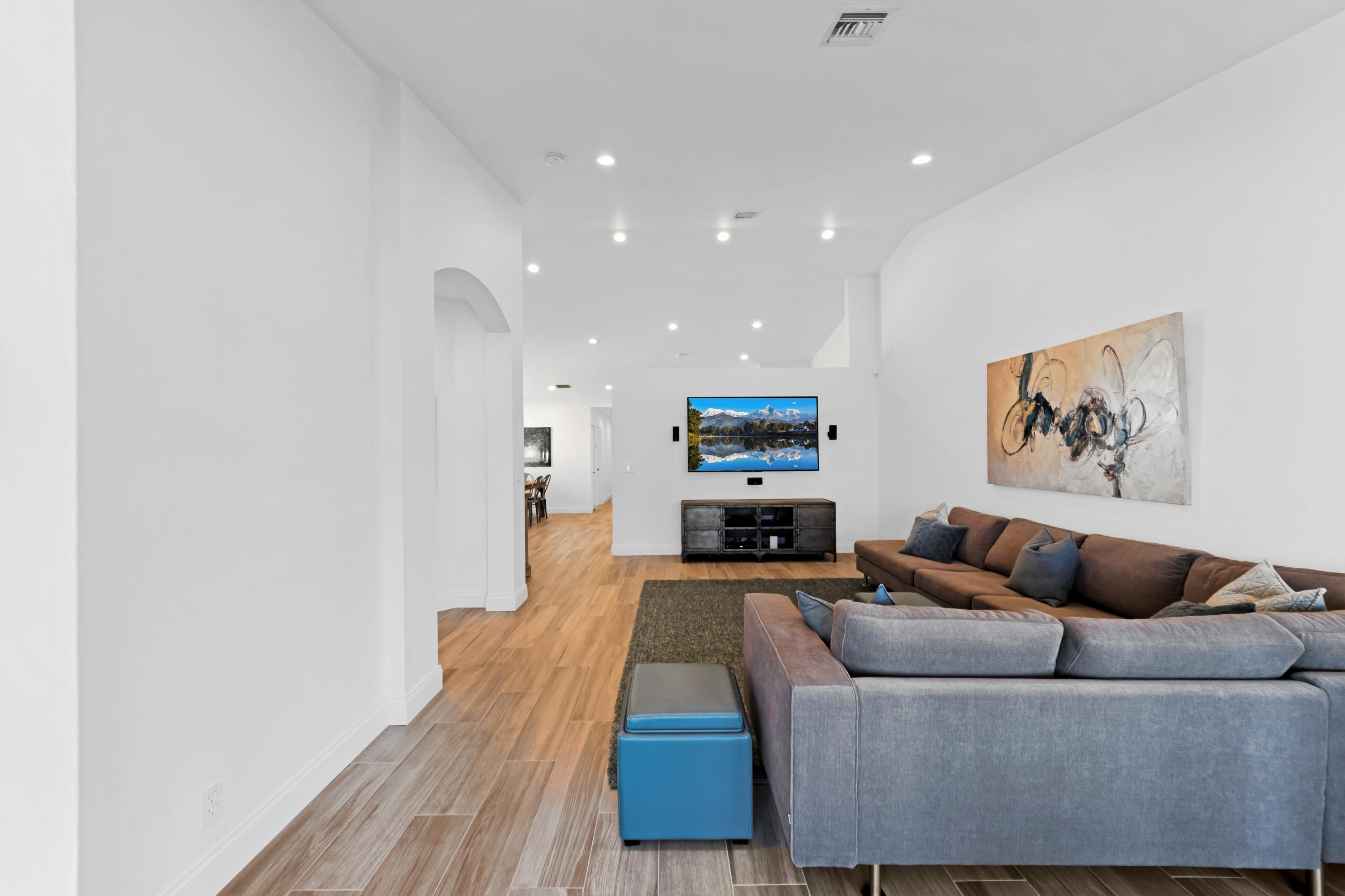 6071 Caladium Road Delray Beach, FL 33484 - Photo 15 of 36 2 Living Room 6071 Caladium