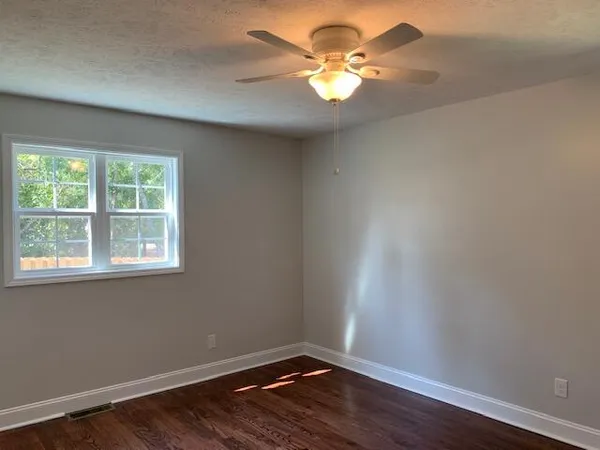 $2,000 | 1420 Central Drive, Southern Pines, NC 28387