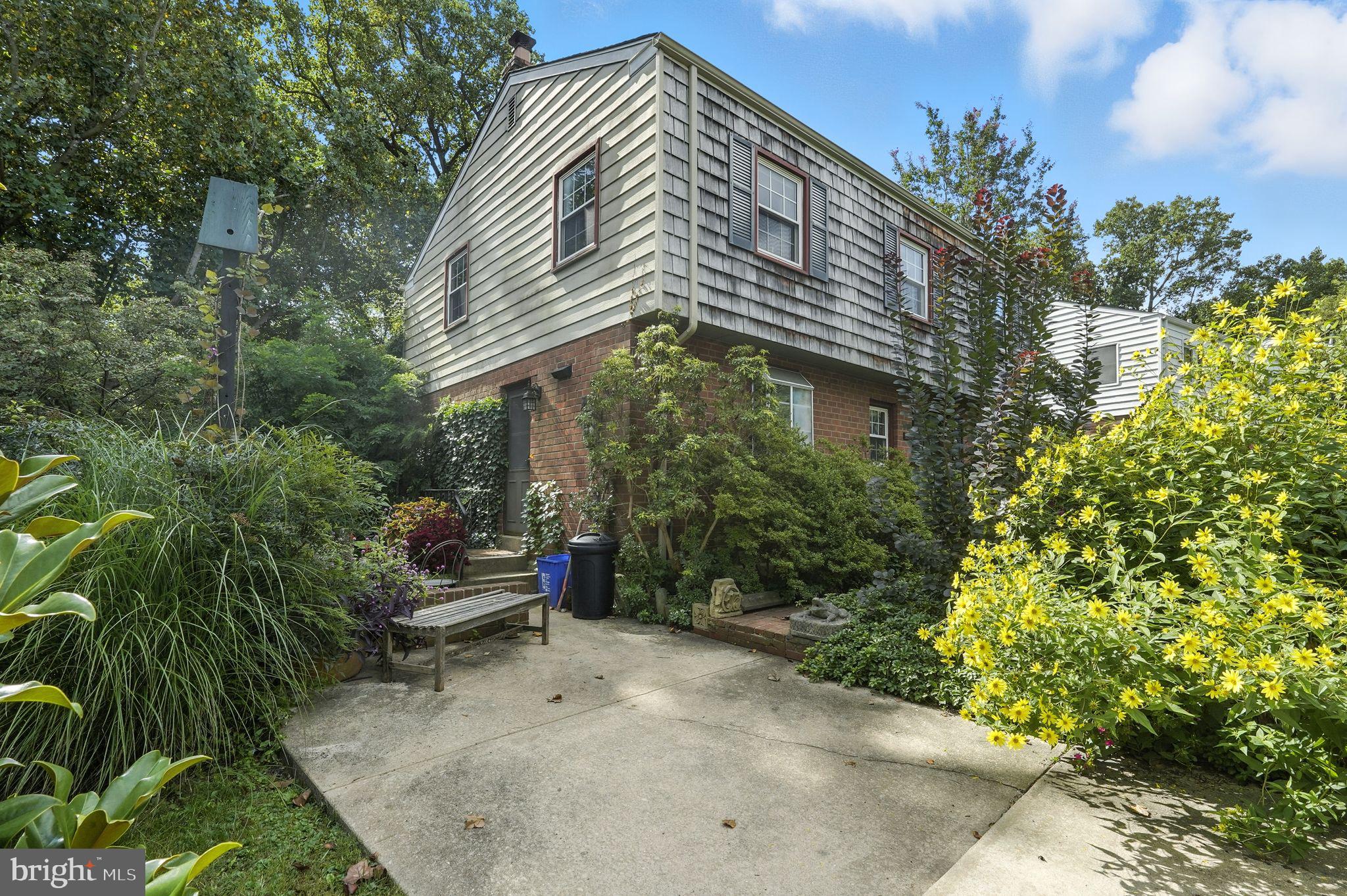 8420 Chippewa Road Philadelphia, PA 19128 - Photo 10 of 30 a view of a house with sitting area