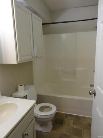 $144,900 | 300 Yockey Estates, Mitchell, IN 47446