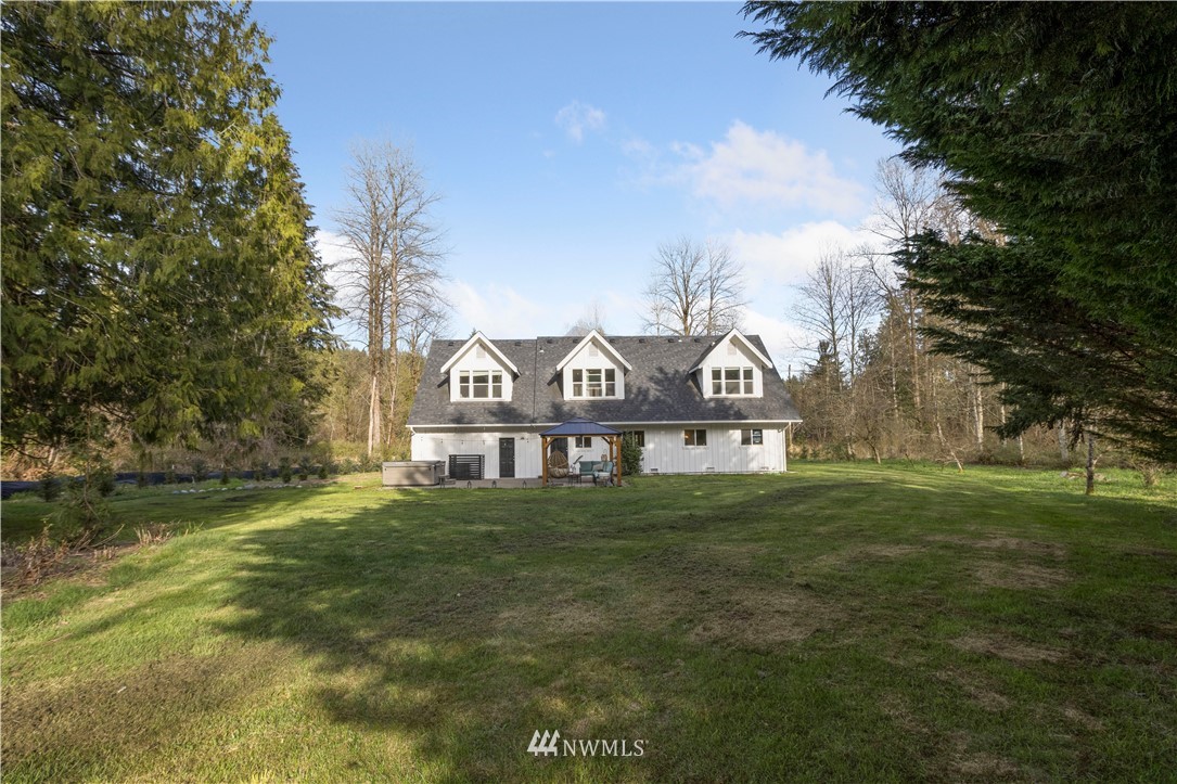 19217 Maxwell Road Southeast Maple Valley, WA 98038 - Photo 2 of 39