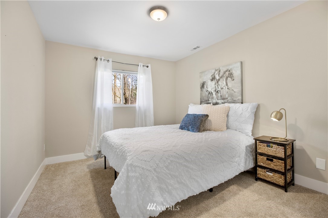 19217 Maxwell Road Southeast Maple Valley, WA 98038 - Photo 26 of 39