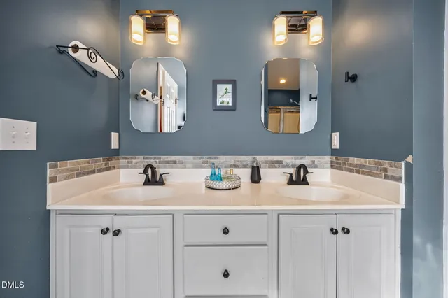 $425,000 | 609 West Holding Avenue, Wake Forest, NC 27587